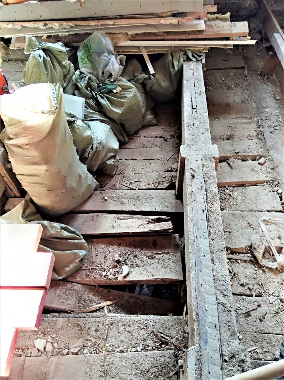 Демонтаж щитового паркета