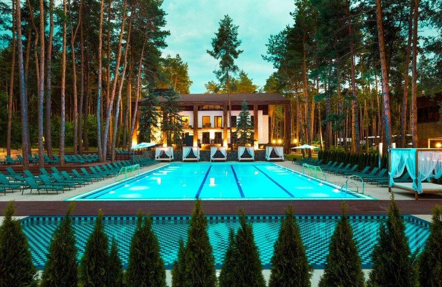 Зимний бассейн