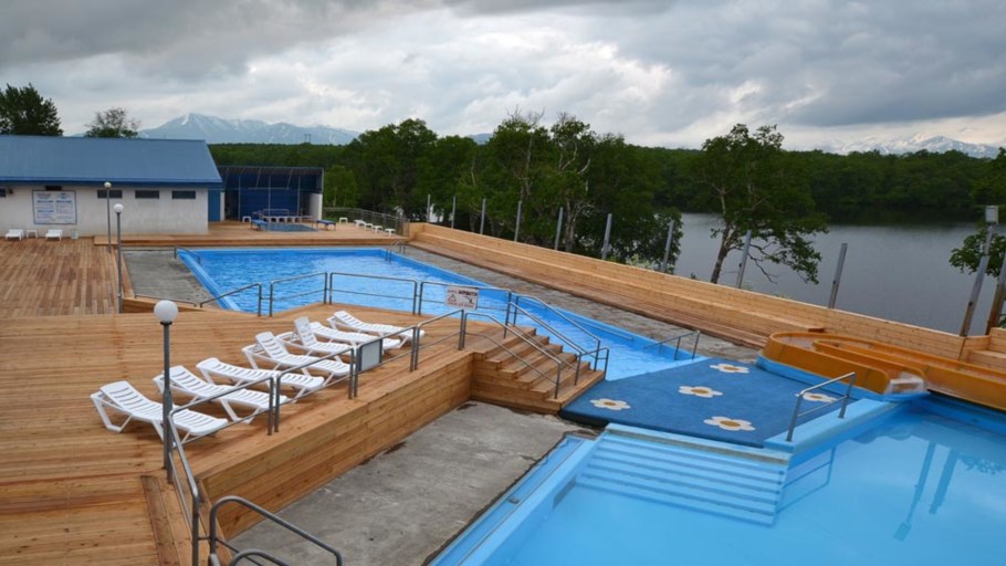 Джакузи на улице зимой