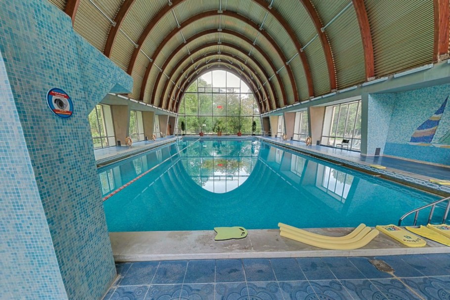 Охта парк бассейн зимой