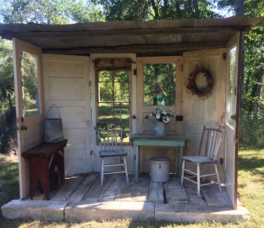 Обустройство маленького домика