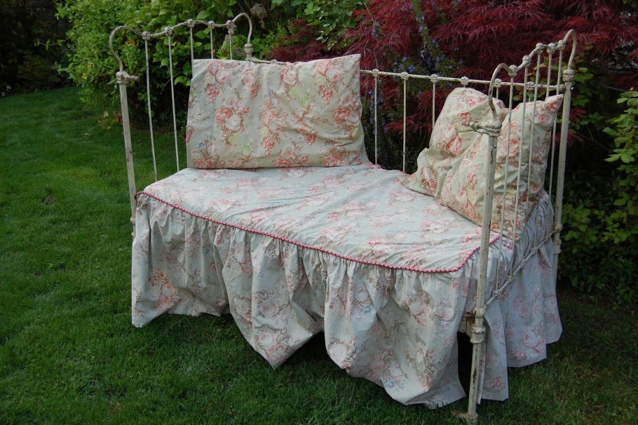 Патио на даче