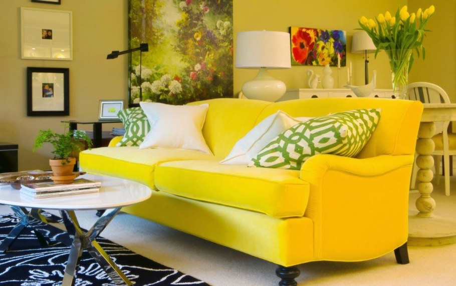 Гостиная с желтыми акцентами