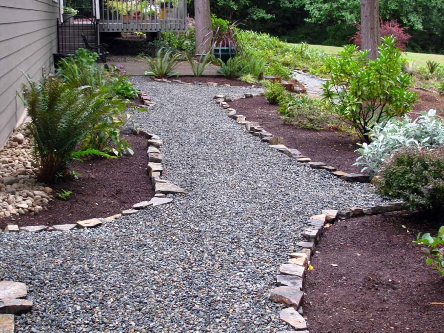 Дорожки из отсева на даче