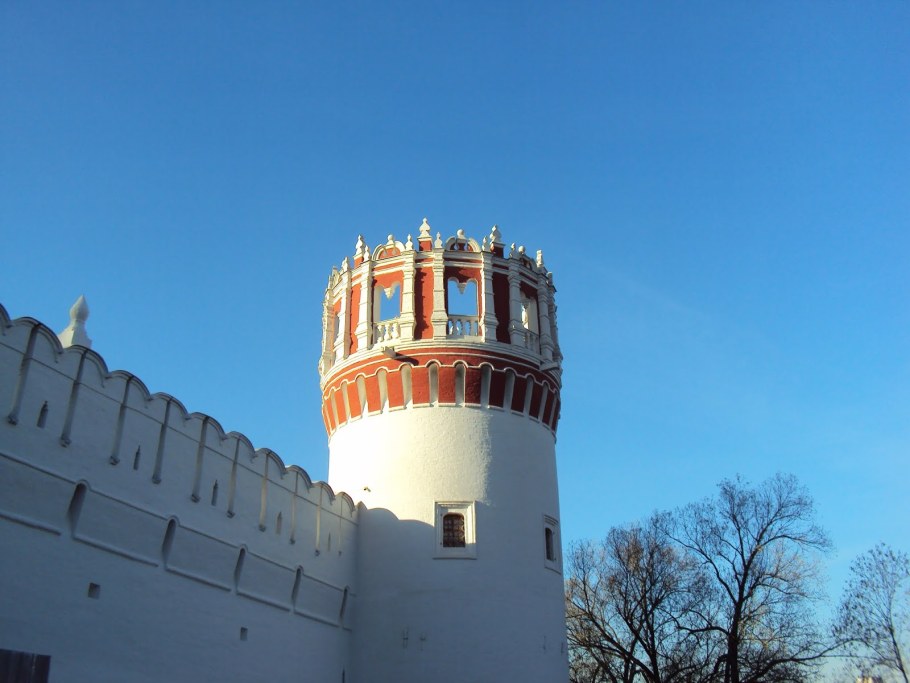 Кутафья башня башни Московского Кремля