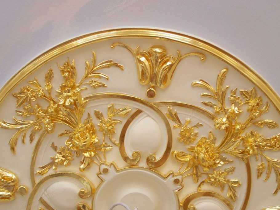 Золочение лепнины поталью