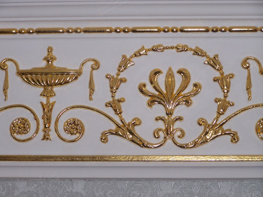Лепнина из сусального золота
