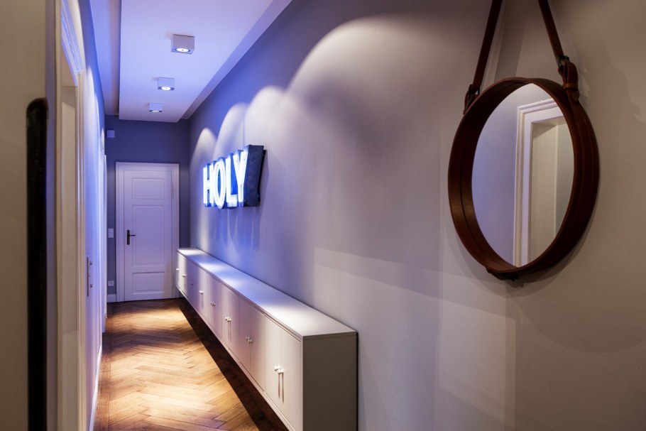 Освещение в прихожей