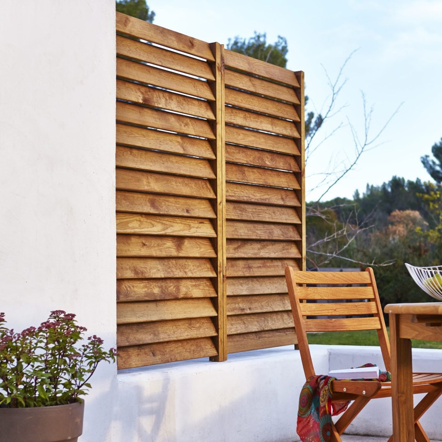 Цветник из поддонов