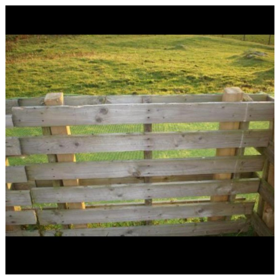 Ширма из поддонов