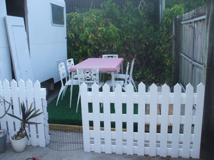 Мебель из поддонов для патио