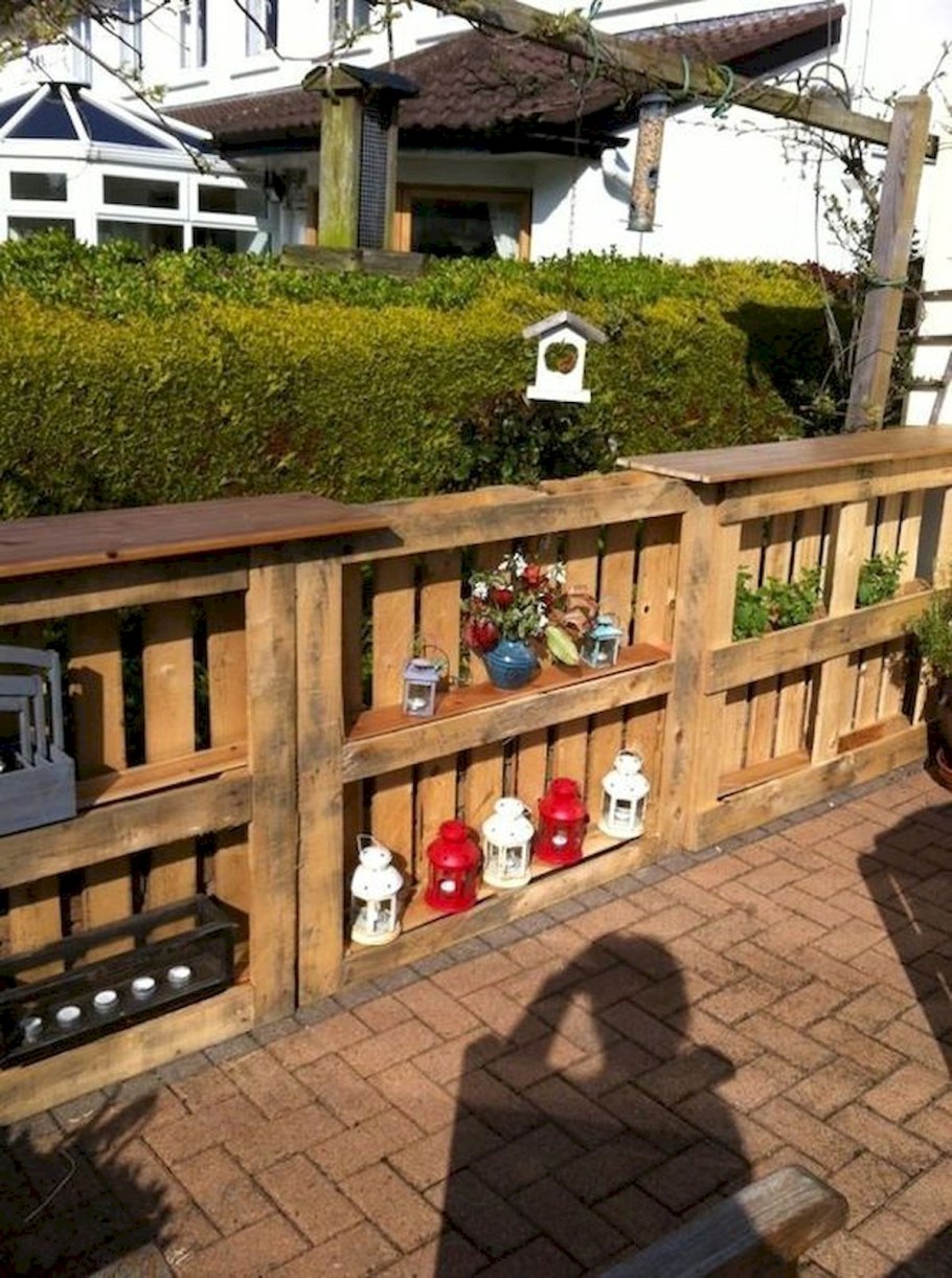 Cheap ways to Fence in your Yard