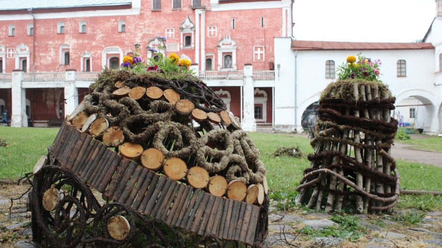 Памятник кружева Вологда