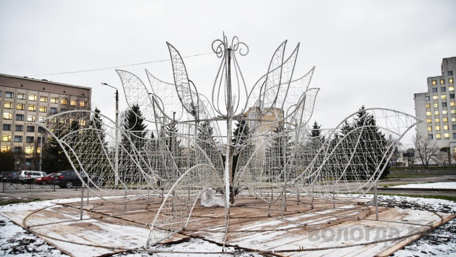 Скульптура рыбаки Карелия