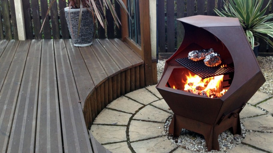Уличный камин для костра
