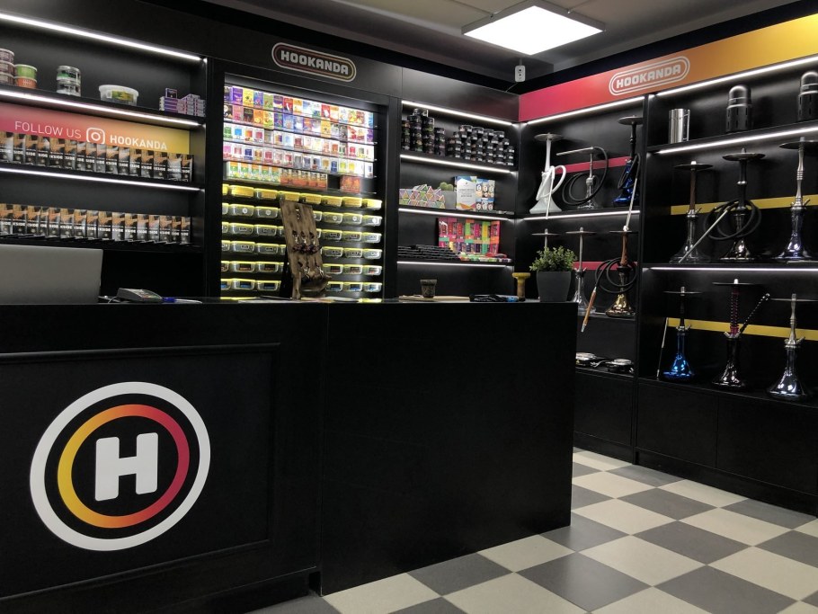 Стеллажи для кальянного магазина