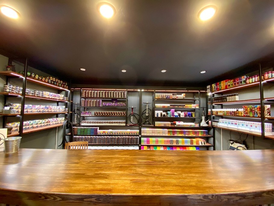 Кальянный магазин снаружи