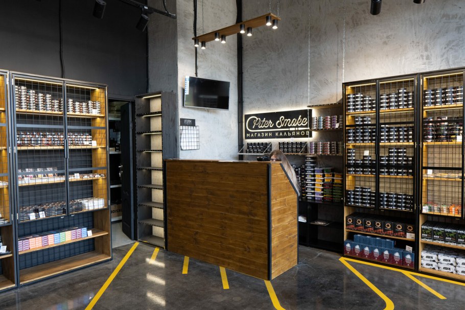 Красивый табачный магазин