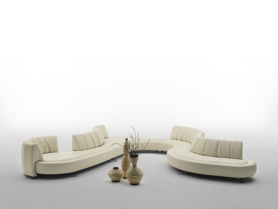 Изогнутые модульные диваны