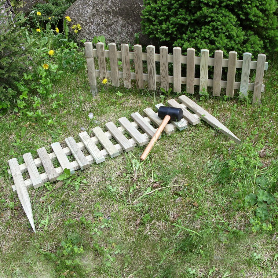 Оригинальный забор из дерева