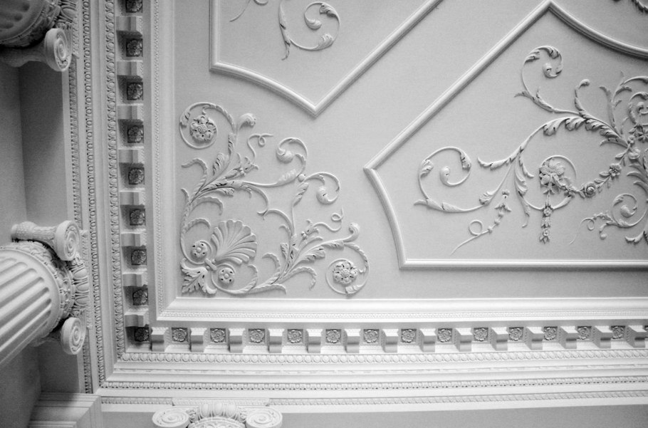 Декоративная гипсовая лепнина