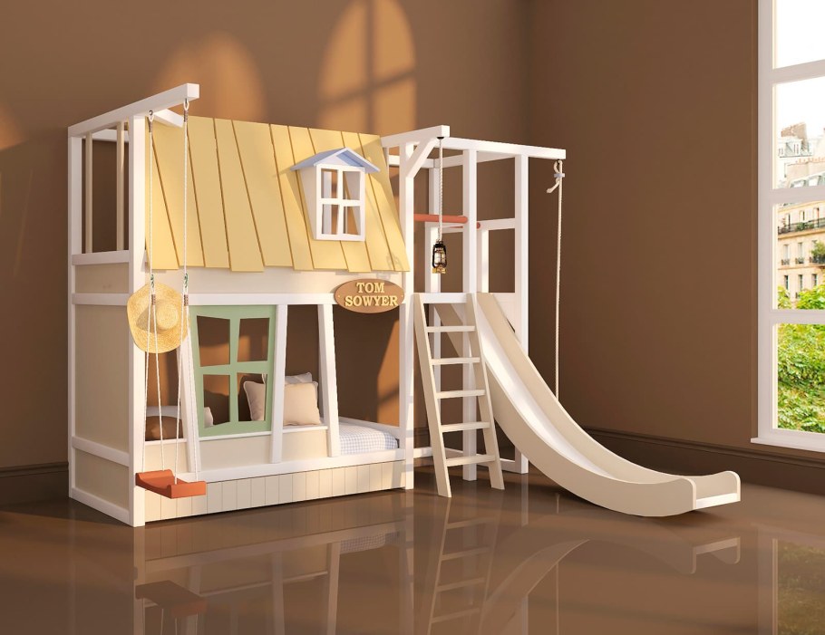 Детская кроватка с горкой