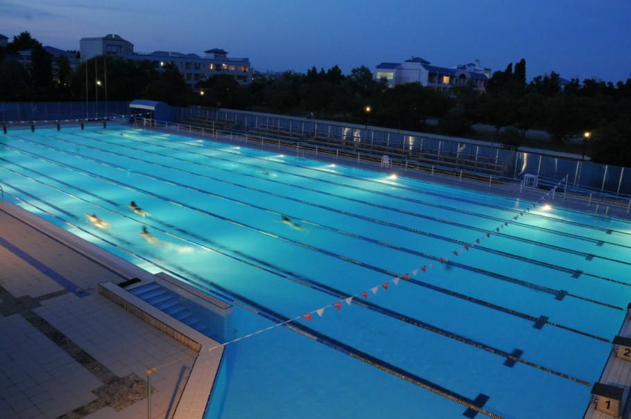 Центр спорта Эволюция Евпатория бассейн