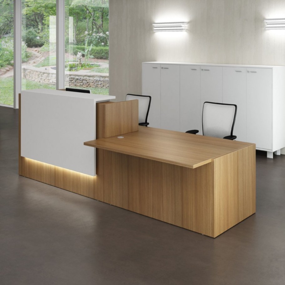 Стойка ресепшн