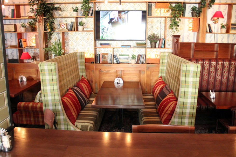 Диван для ресторана