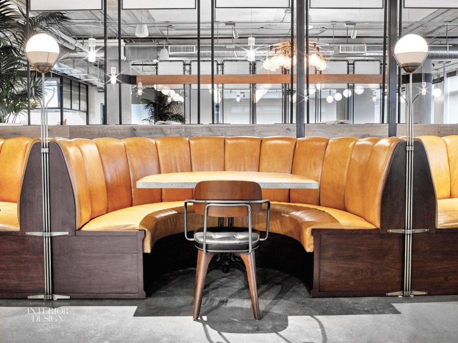 Диван для ресторана