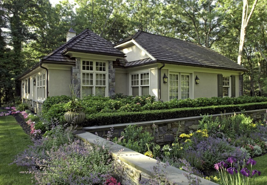 Красивая дача