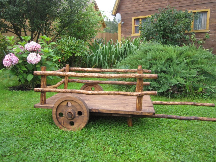 Телеги для сада из дерева
