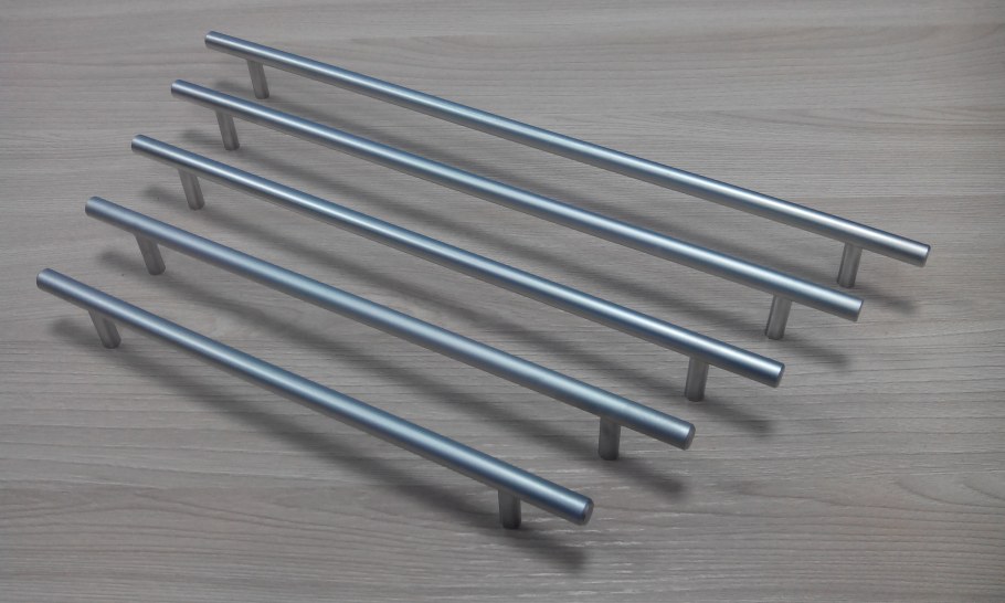 Ручка мебельная релинг 224/304