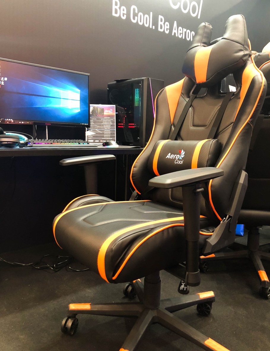 AEROCOOL Alpha 1 внутри