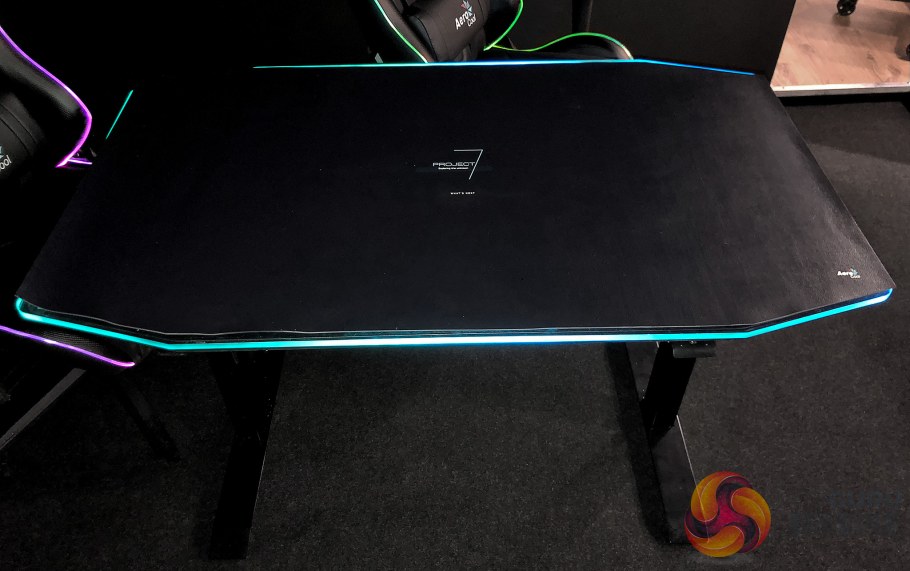 Стол AEROCOOL acd1