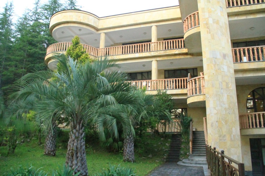 Дача Горбачева в Мюссере на озере Рица