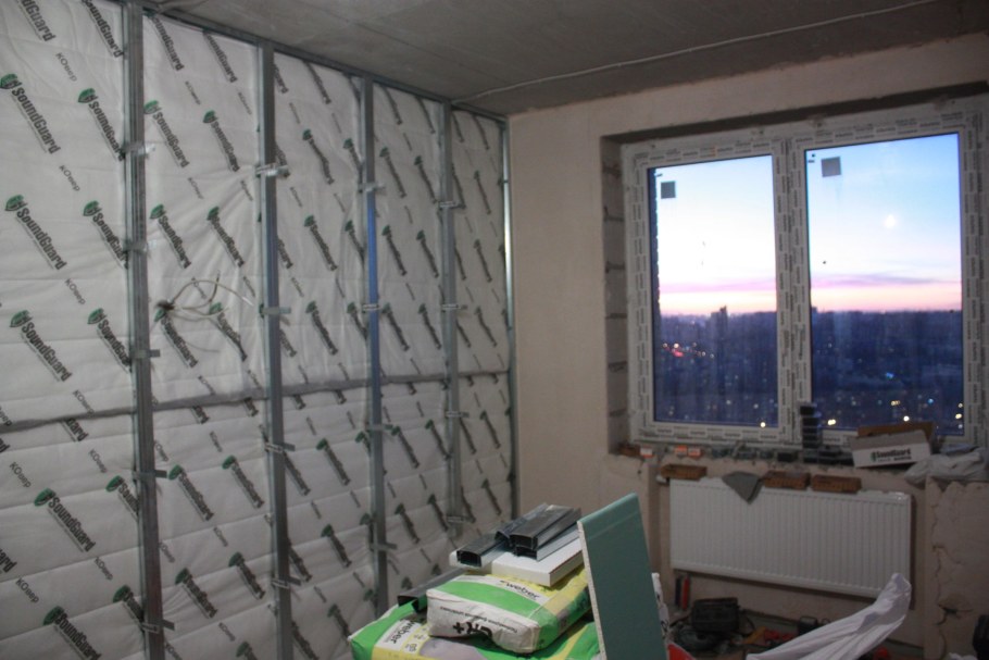 Бескаркасная шумоизоляция стен