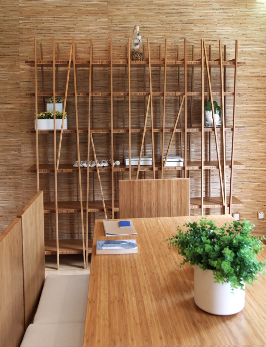 Бамбуковые стволы в интерьере