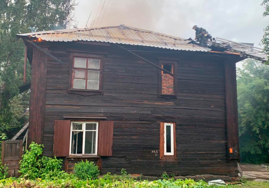 Двухэтажные бараки на улице Советской