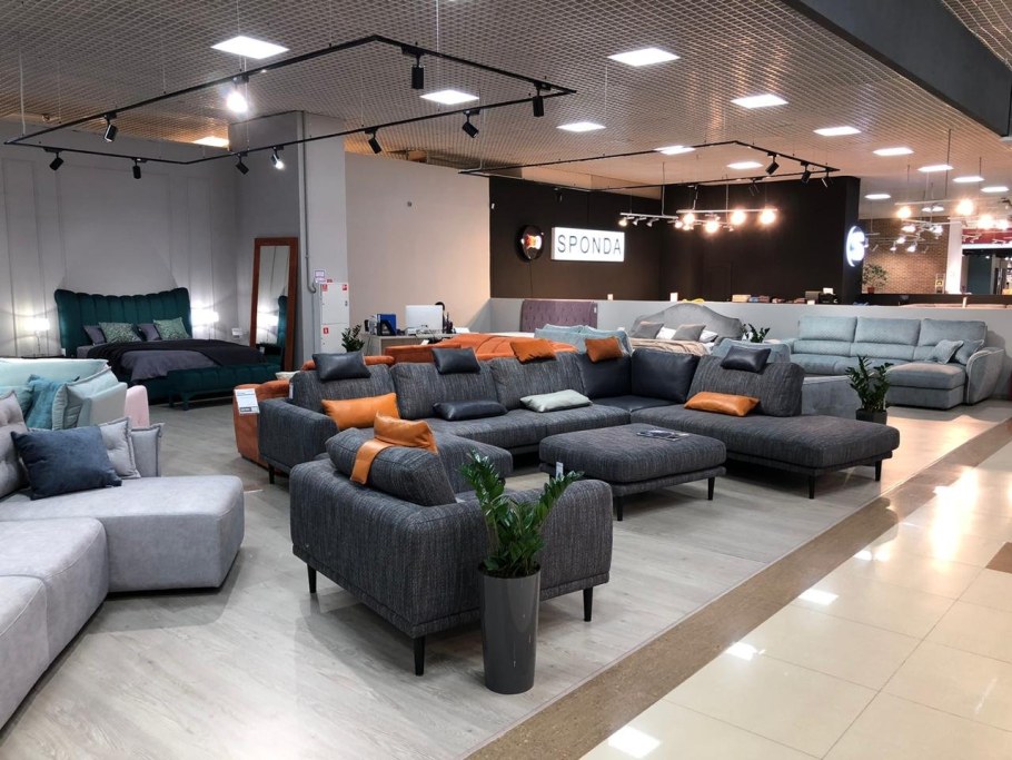 Магазин Эталон в Питере