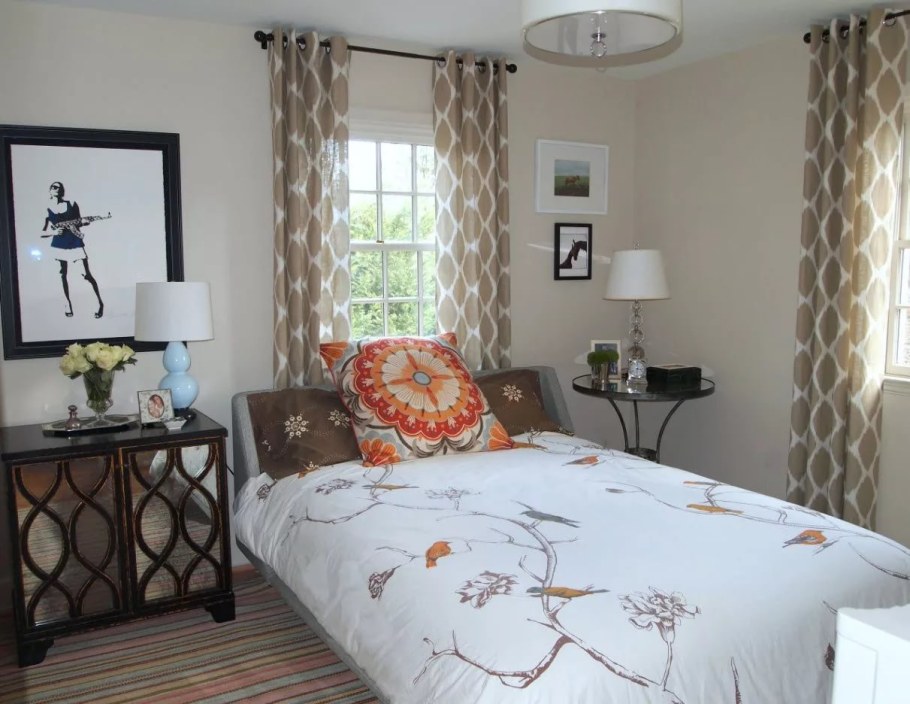 Спальня с угловым окном