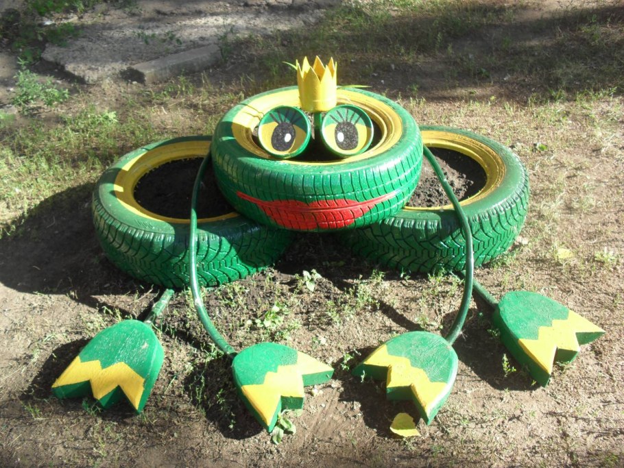 Фигуры из шин для сада