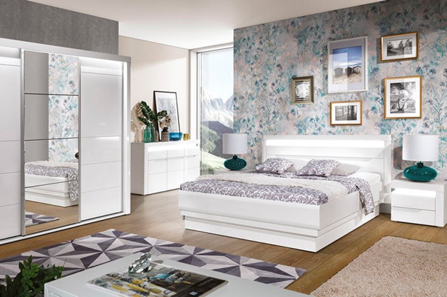 Тумба Наоми БТС