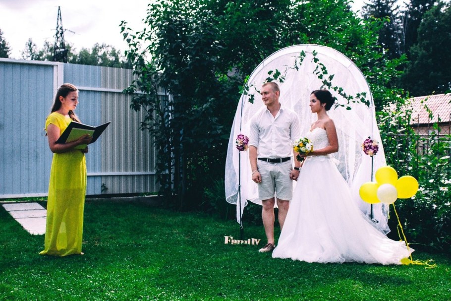 Тематическая свадьба на даче
