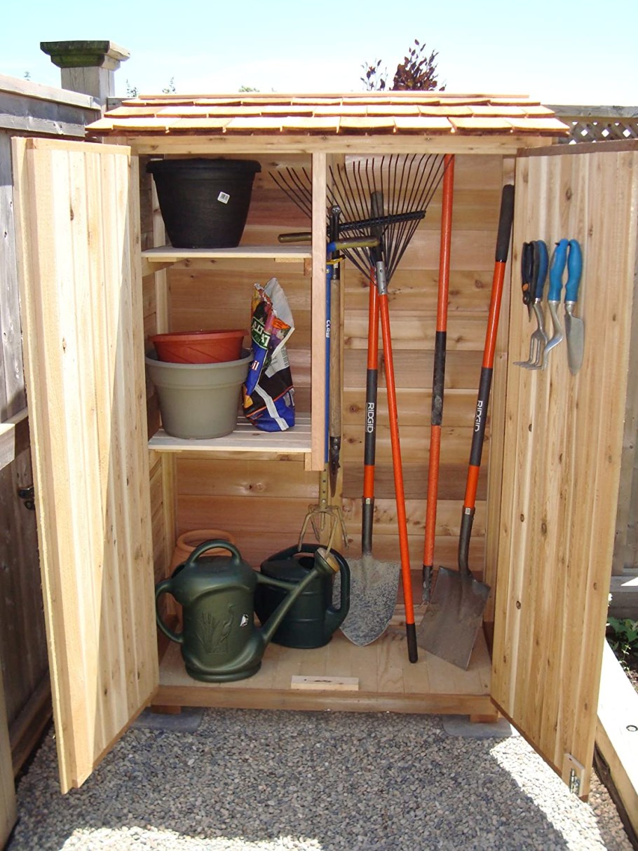 Сарайчик для садового инвентаря из поддонов