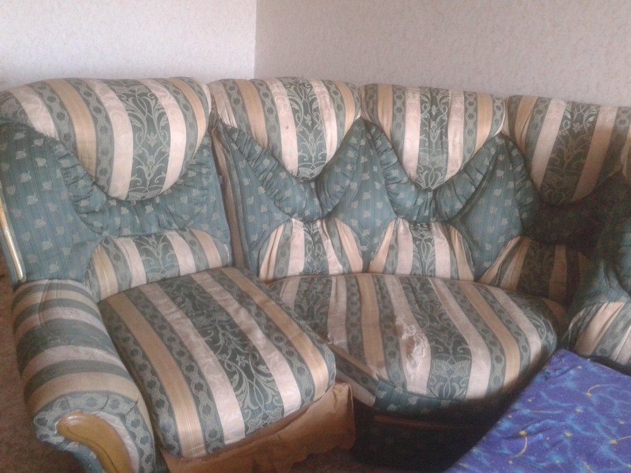 Бэушные диваны