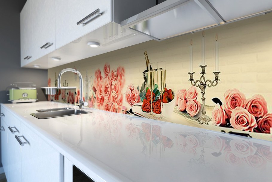 Клеящийся фартук на кухню