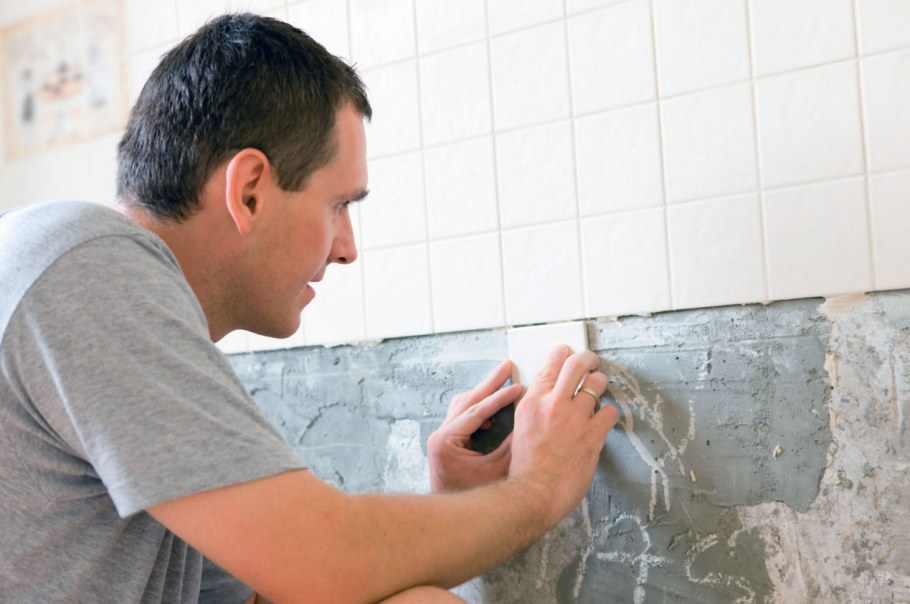 Укладка ламельной плитки на стены