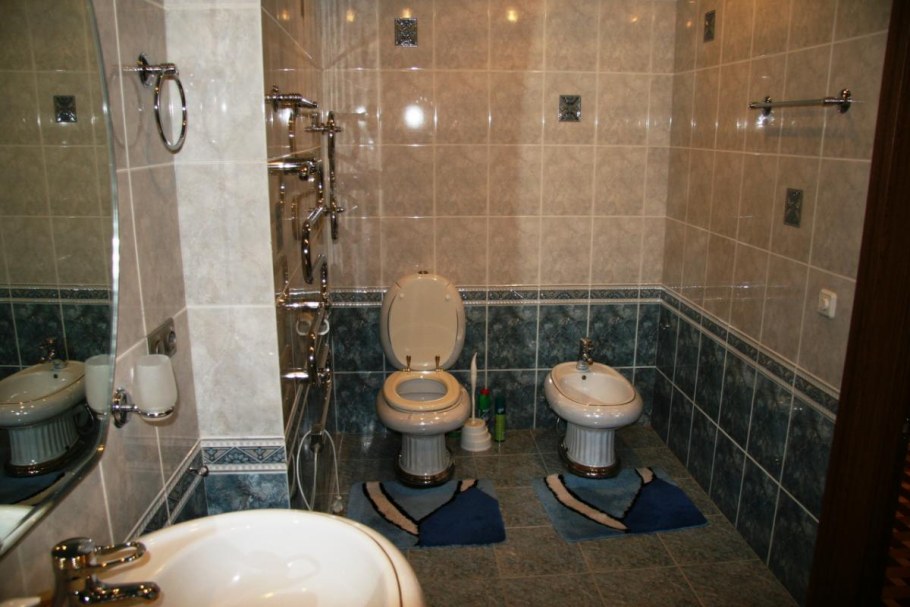 Сантехника в санузел под плитку