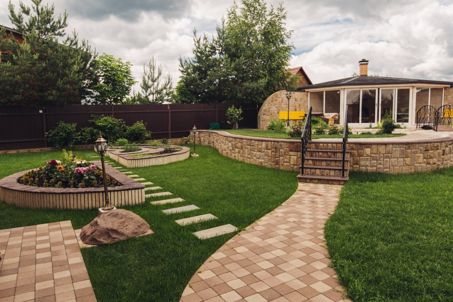 Интерьер дачного участка